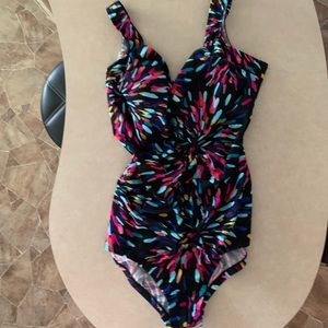 One piece suit Maxine of Hollywood